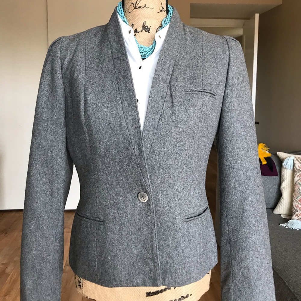 Sasson’s Women’s blazer. PRICE TO SELL